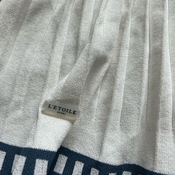 White Pleated Jersey L’Etoile Skirt, size small - Picture 3 of 7